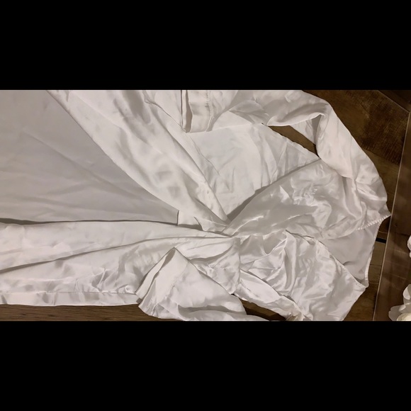 Dress - Picture 2 of 4